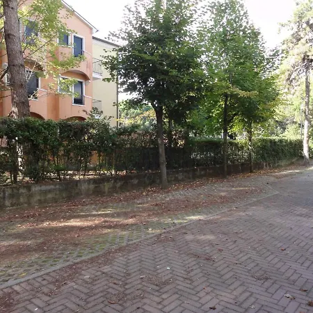 In 36525 *